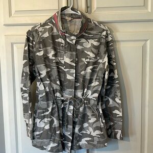 Tribal jeans Camo jacket- sz P/S. Grey/light grey and white pattern. Zip up